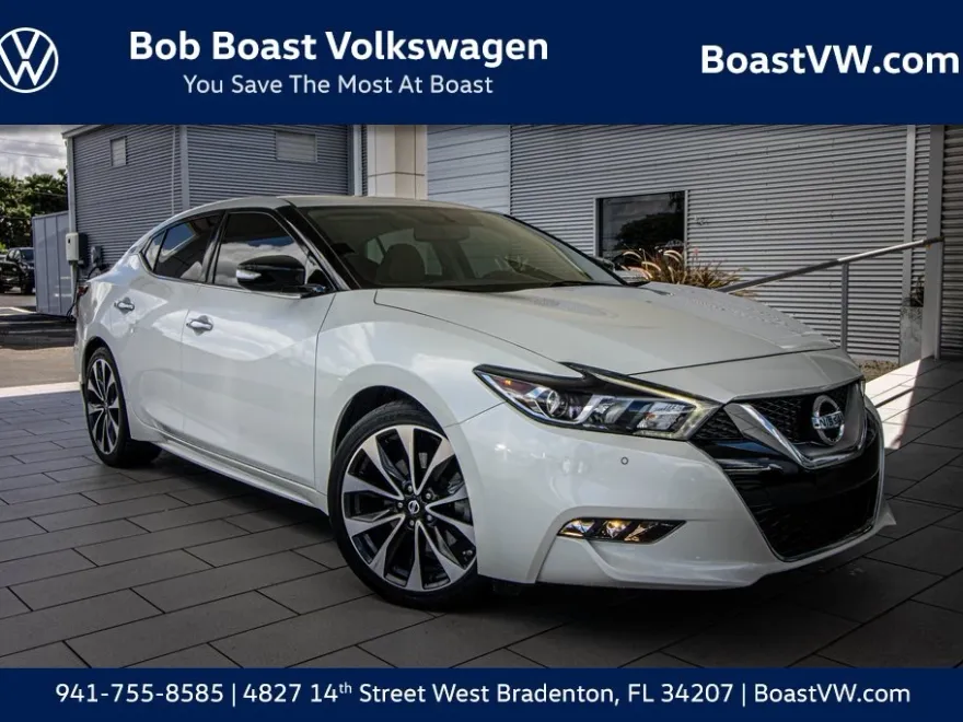 2016 Nissan Maxima SR photo 1