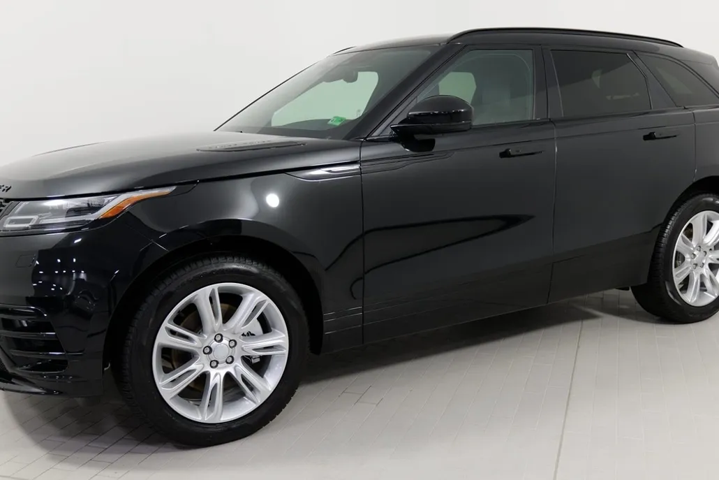 2023 Land Rover Range Rover Velar R-Dynamic S photo 1