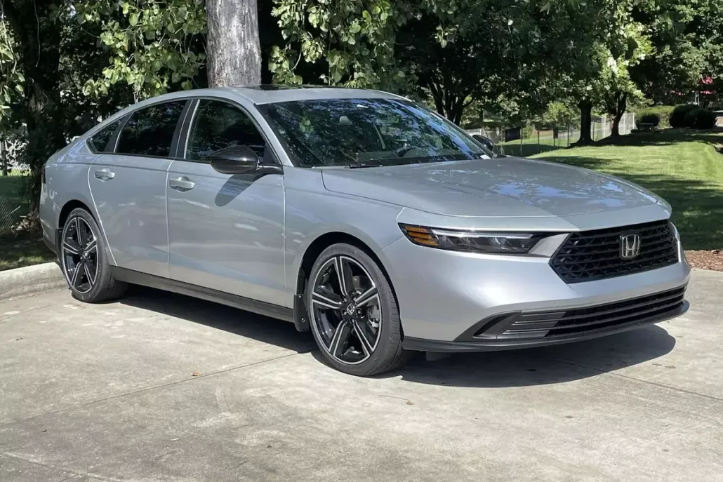 2025 Honda Accord Hybrid Sport photo 1