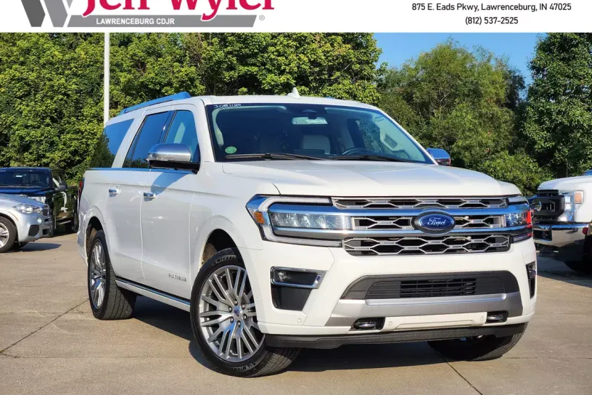 2022 Ford Expedition MAX Platinum photo 1