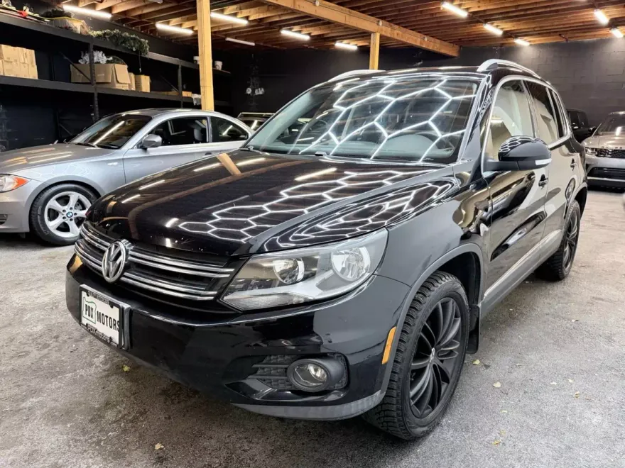 2013 Volkswagen Tiguan SE Sport photo 1