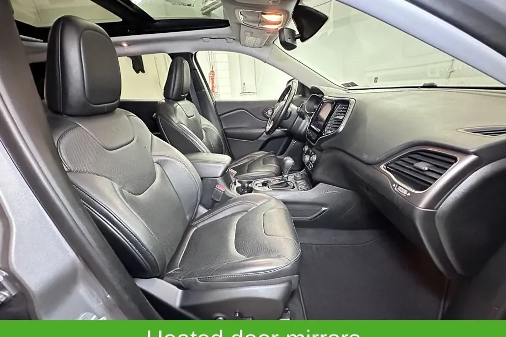 2020 Jeep Cherokee Limited photo 1