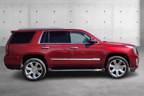 2020 Cadillac Escalade Premium Luxury photo 2