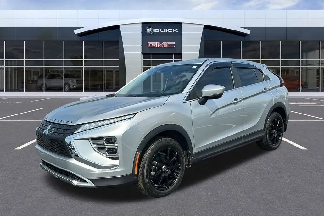 2022 Mitsubishi Eclipse Cross SE photo 1