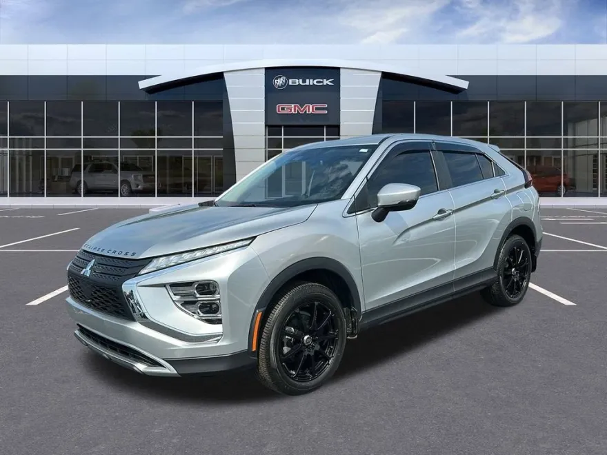2022 Mitsubishi Eclipse Cross SE photo 1