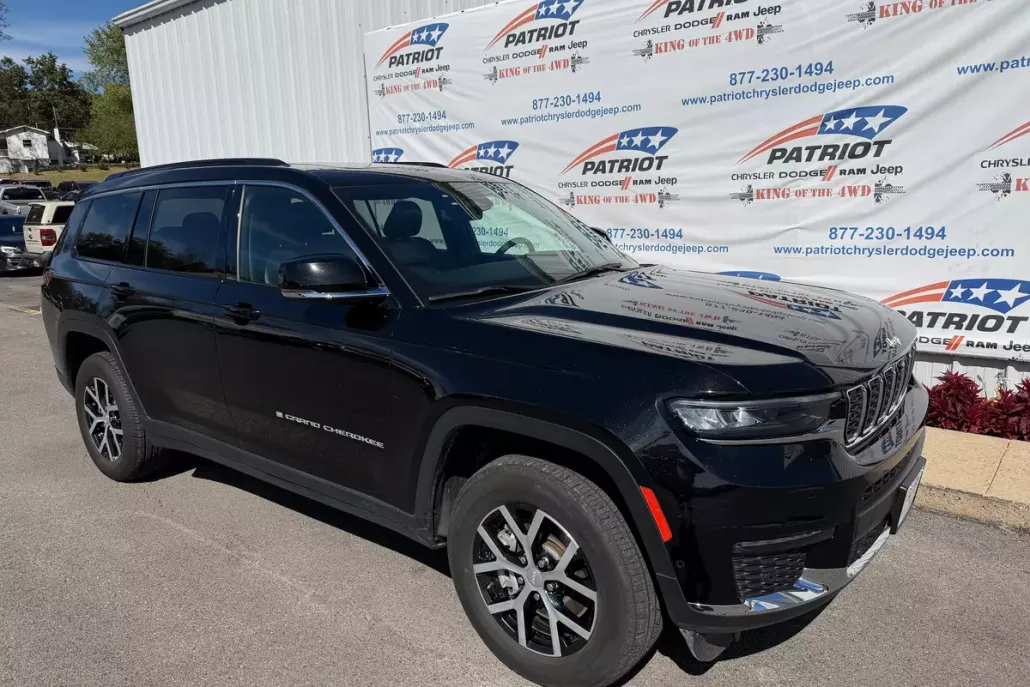 2024 Jeep Grand Cherokee Limited photo 1