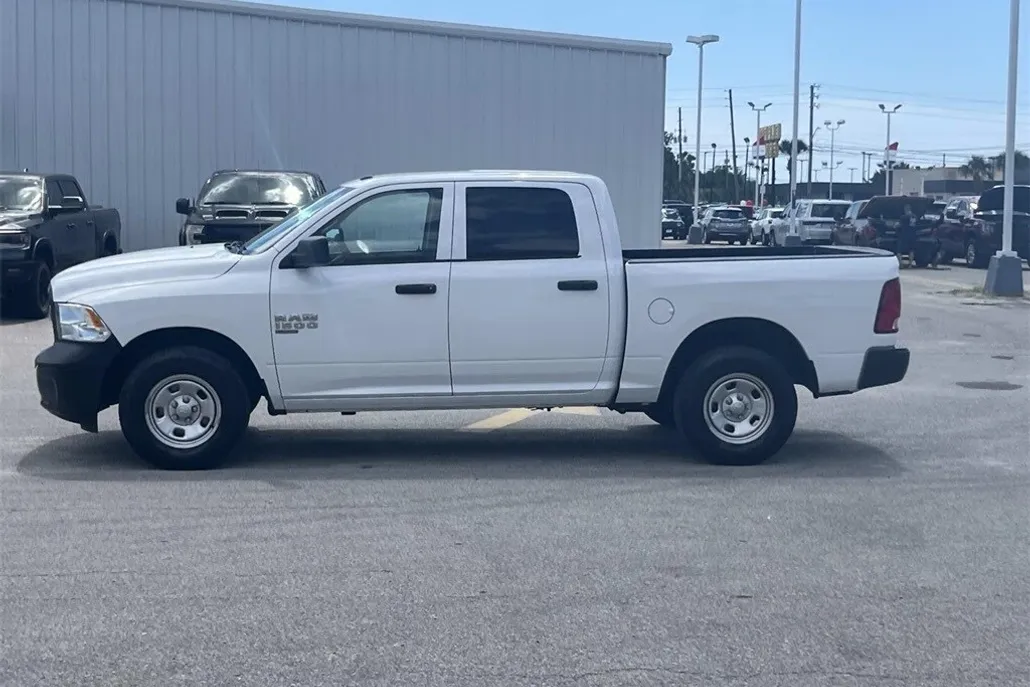 2021 Ram 1500 Classic Tradesman photo 1