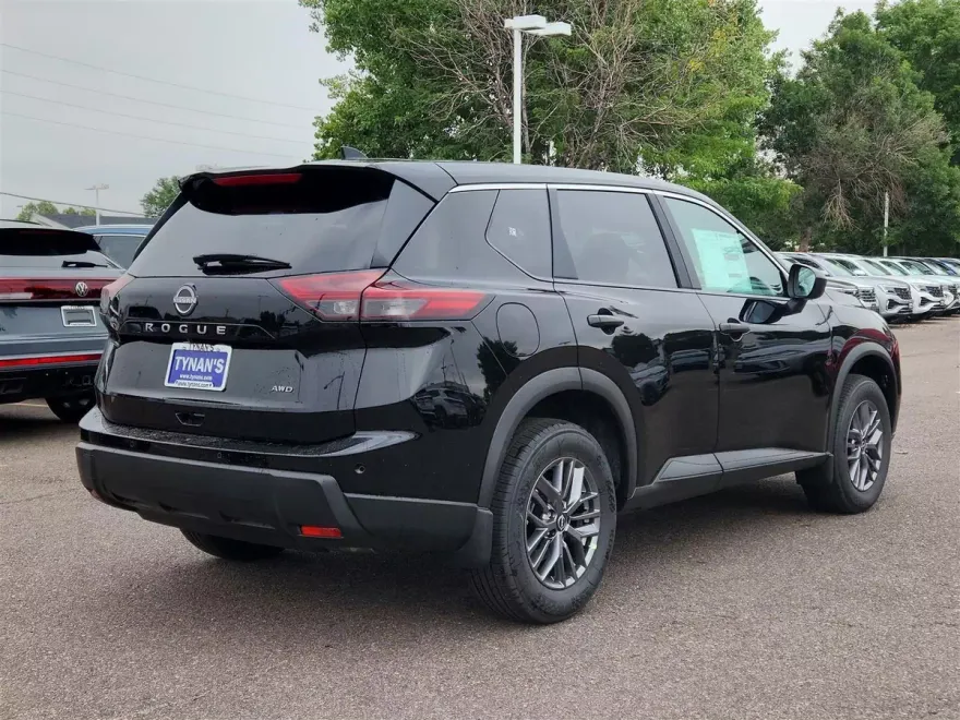 2026 Nissan Rogue S photo 1