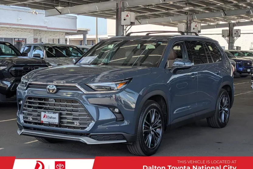2024 Toyota Highlander Hybrid MAX Platinum photo 1