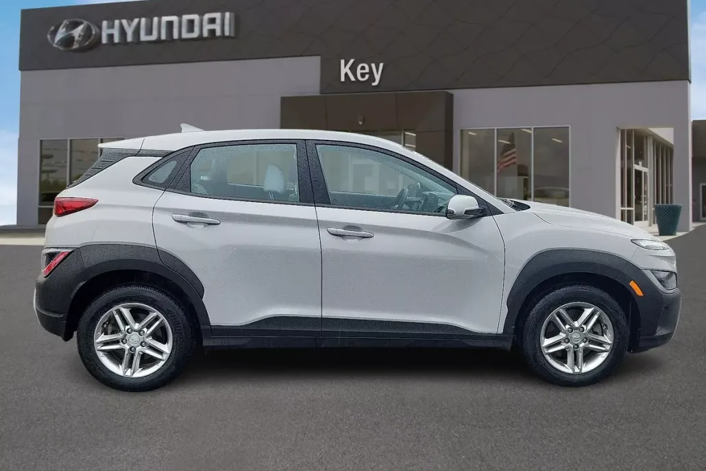 2023 Hyundai Kona SE photo 1