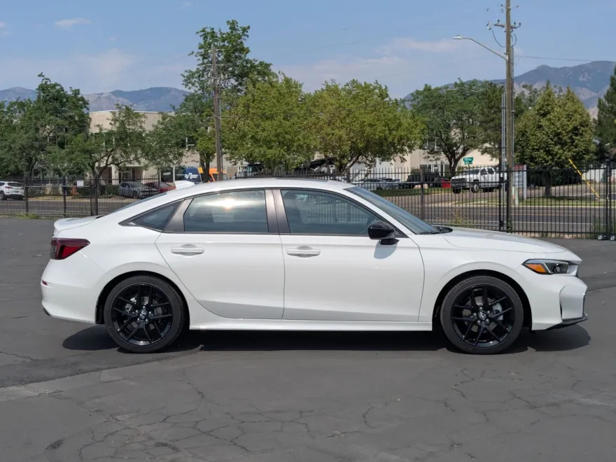 2026 Honda Civic Hybrid Sport photo 1