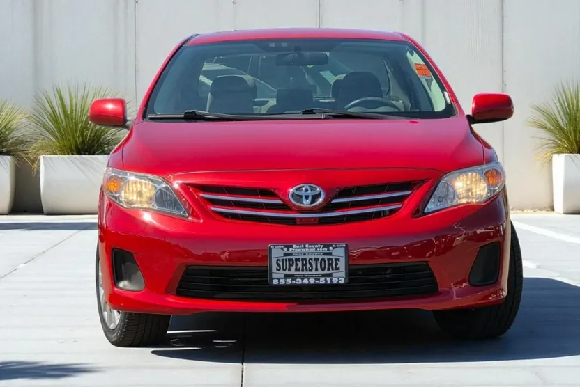 2013 Toyota Corolla L photo 1