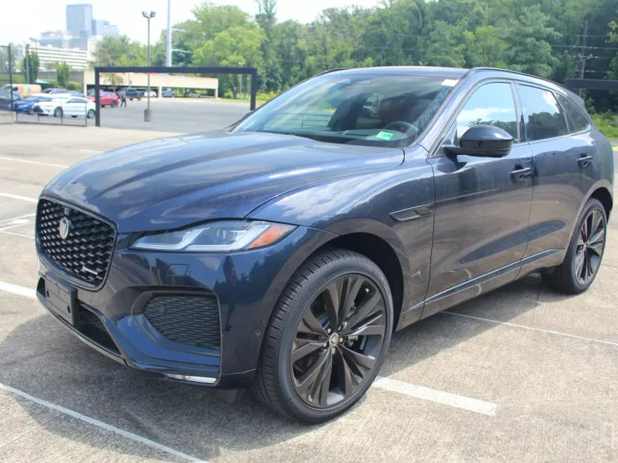 2025 Jaguar F-PACE P250 R-Dynamic S photo 1