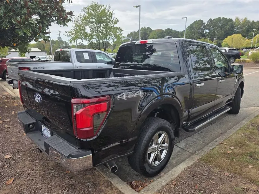 2024 Ford F-150 XLT photo 1