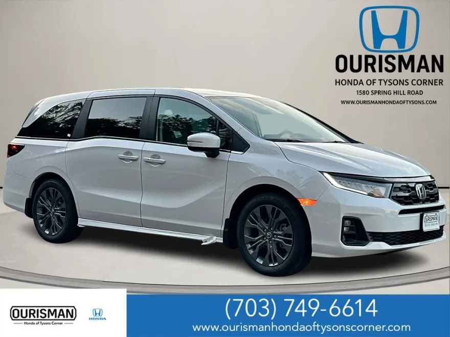 2026 Honda Odyssey Touring photo 1