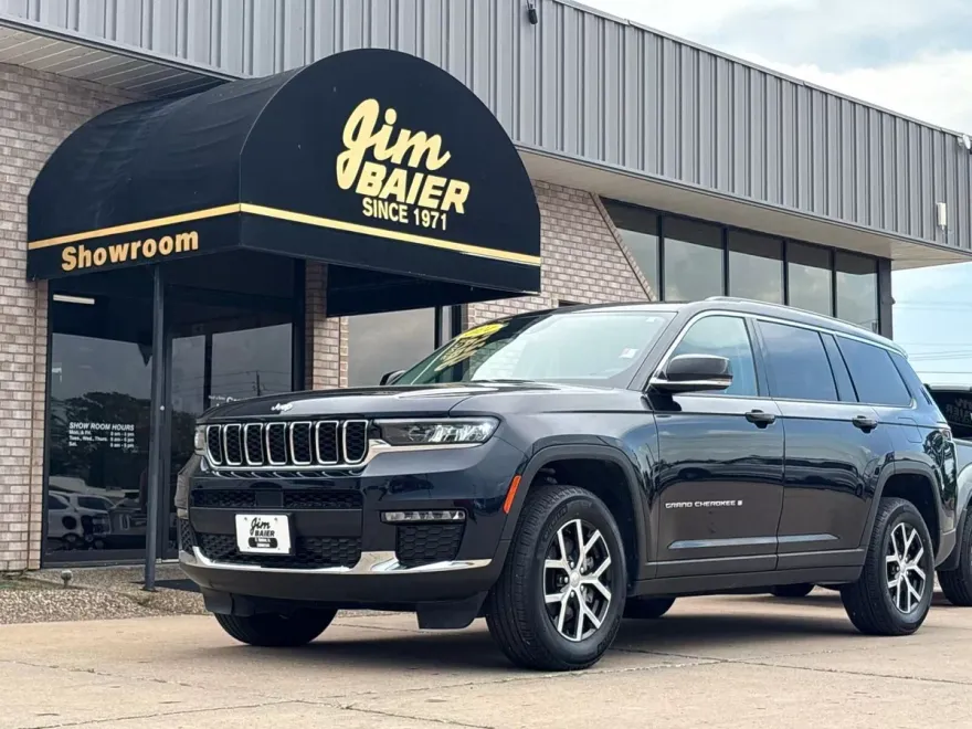 2024 Jeep Grand Cherokee L photo 1
