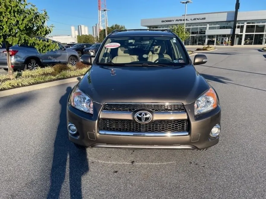 2009 Toyota RAV4 Limited photo 1