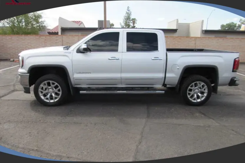 2017 Gmc Sierra 1500 SLT photo 1