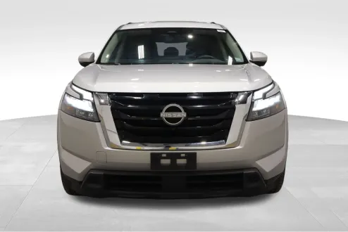 2024 Nissan Pathfinder SV photo 2
