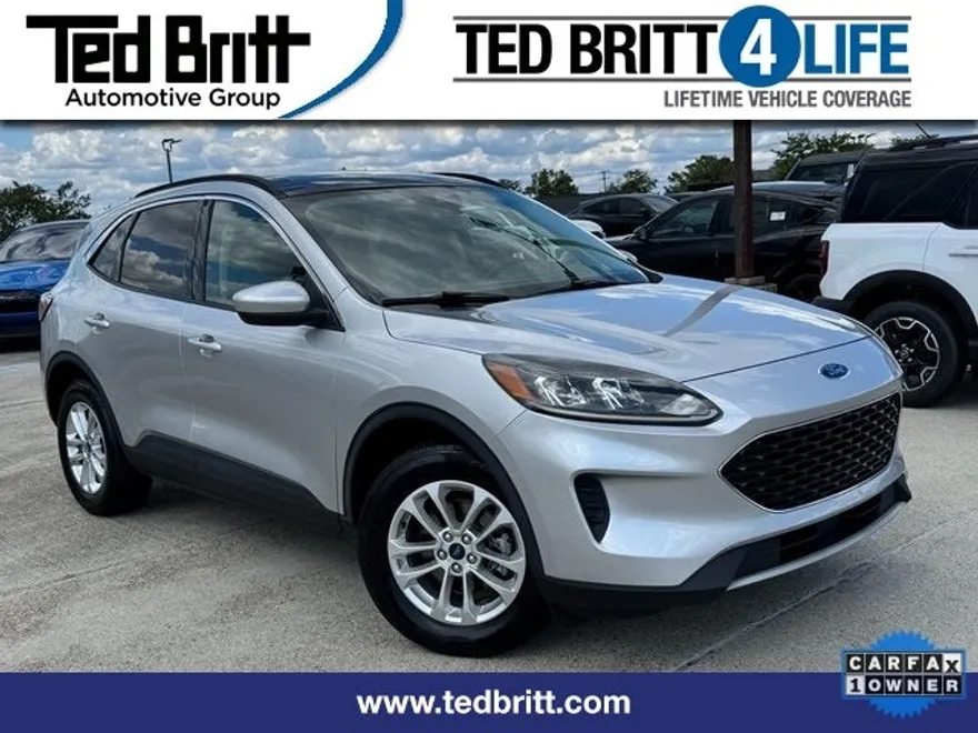 2020 Ford Escape SE photo 1