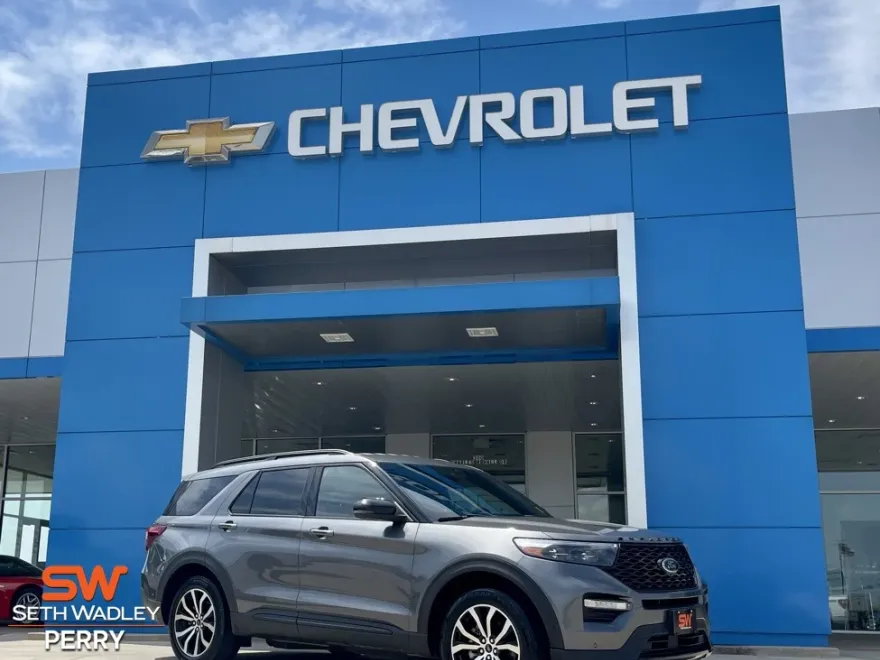 2021 Ford Explorer ST photo 1