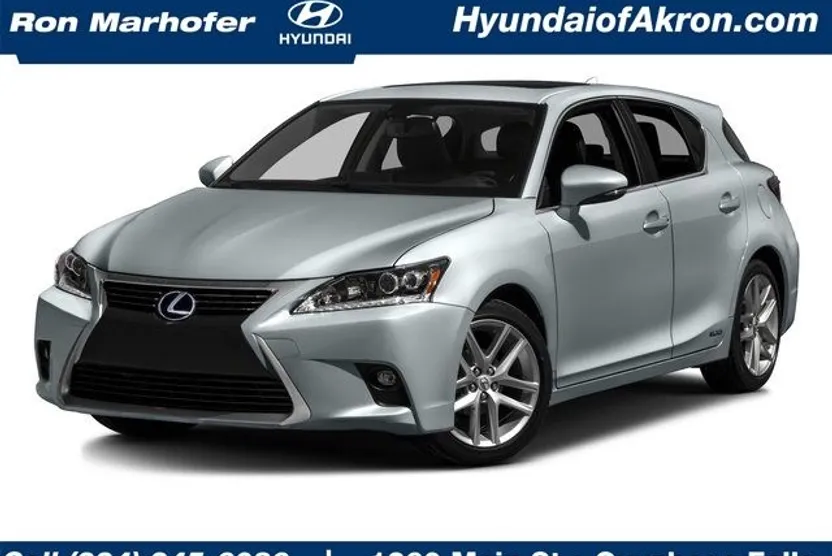 2016 Lexus CT 200h photo 1