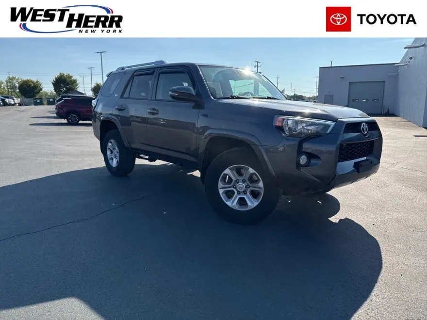 2018 Toyota 4Runner SR5 Premium photo 1