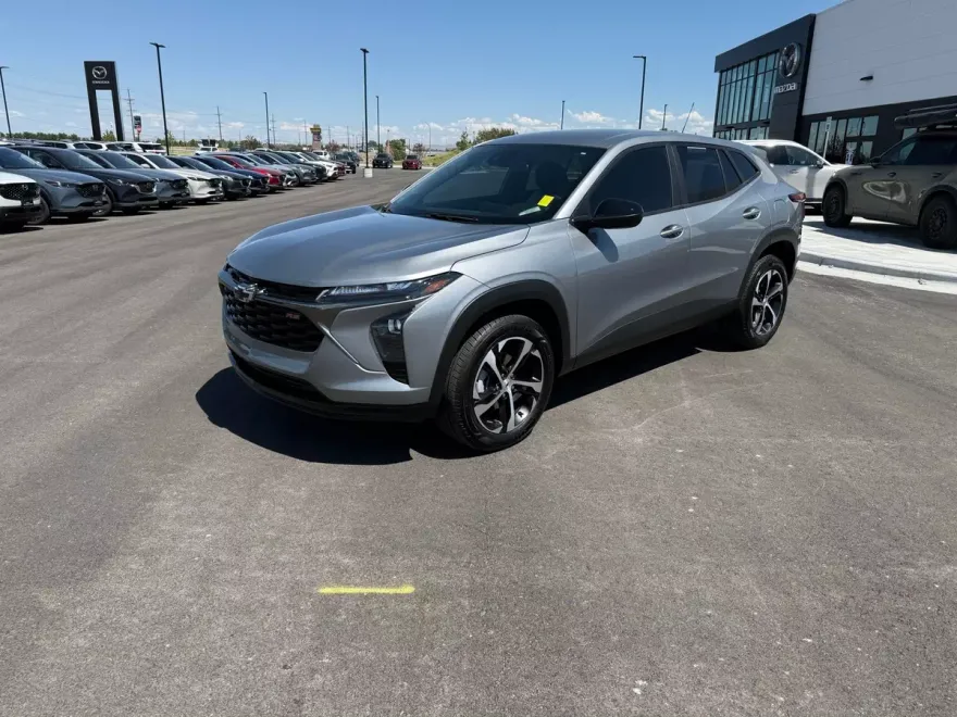 2025 Chevrolet Trax photo 1