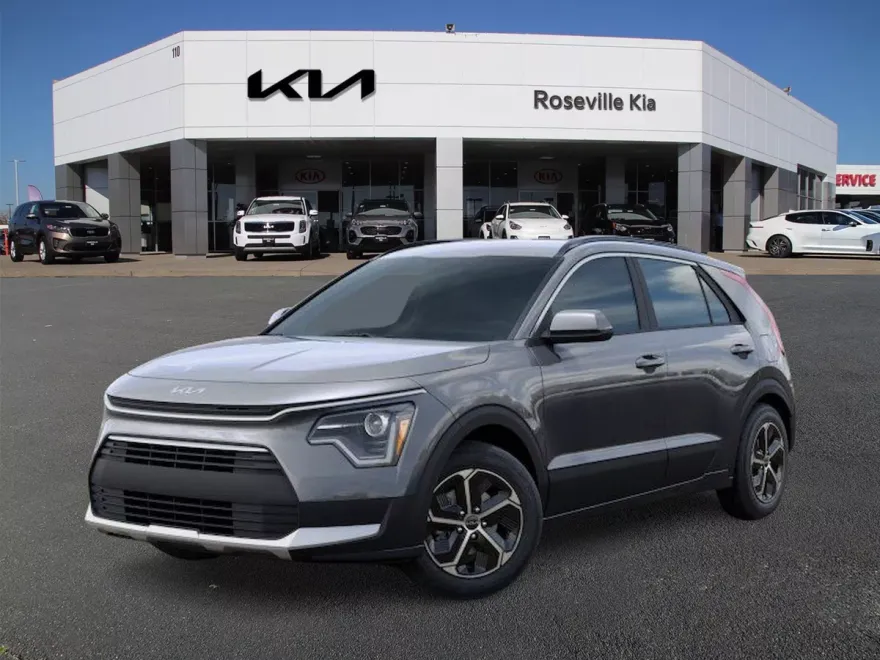 2025 Kia Niro LX photo 1