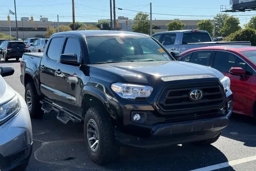 2022 Toyota Tacoma SR Double Cab V6 photo 1