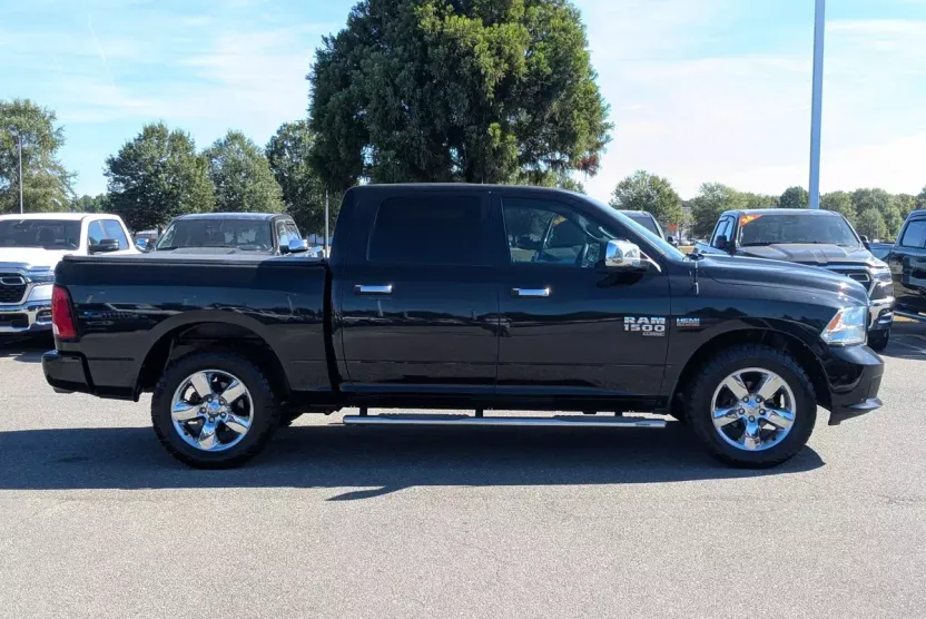 2019 Ram 1500 Classic Express photo 1