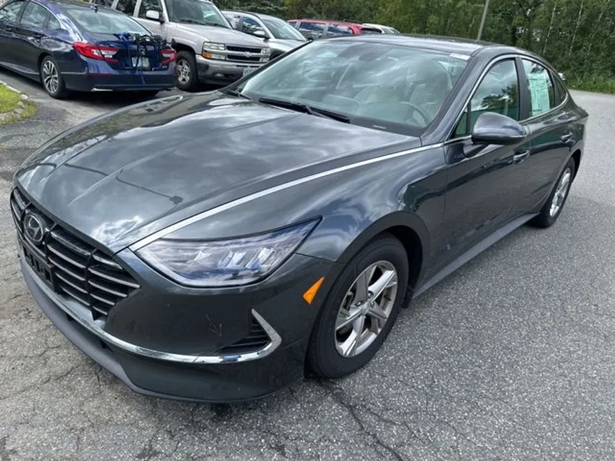 2023 Hyundai Sonata SE photo 1