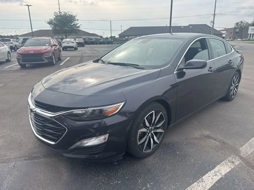 2023 Chevrolet Malibu RS photo 1