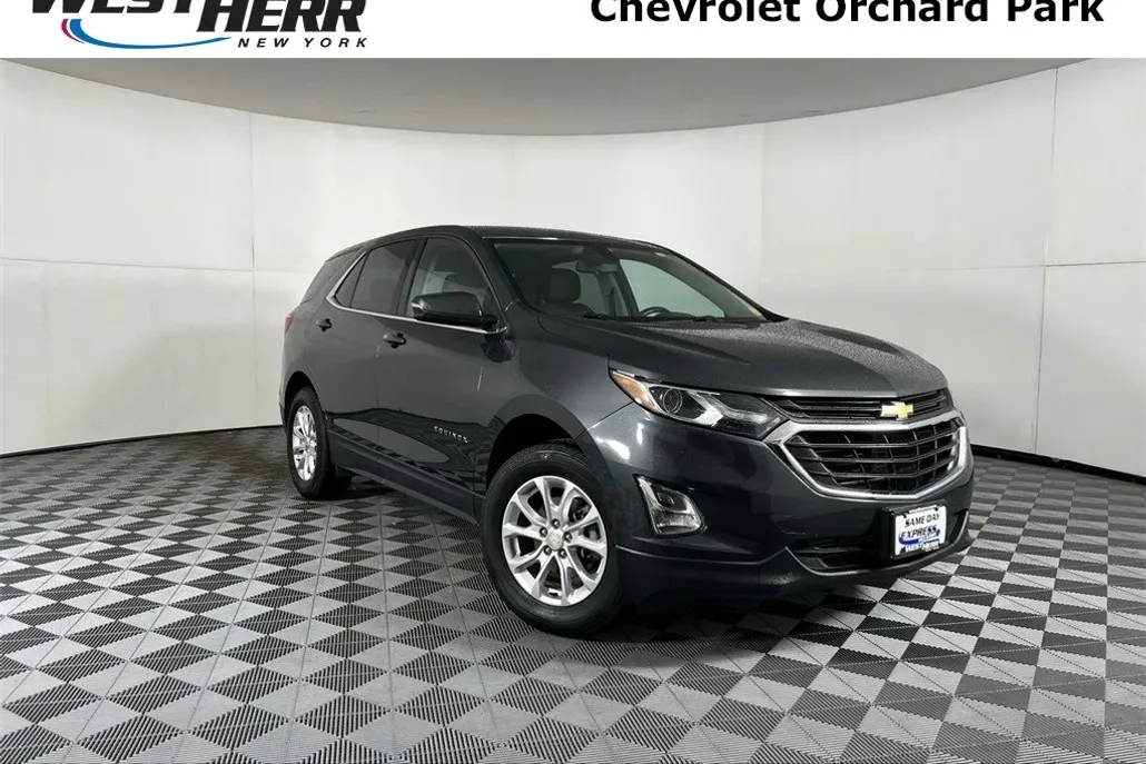2019 Chevrolet Equinox LT photo 1