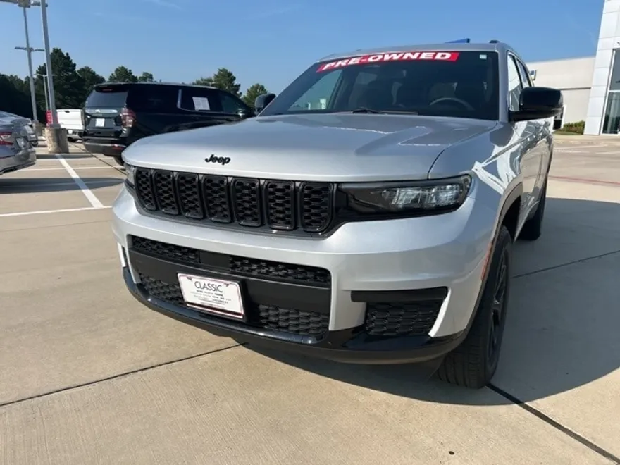 2024 Jeep Grand Cherokee Altitude photo 1