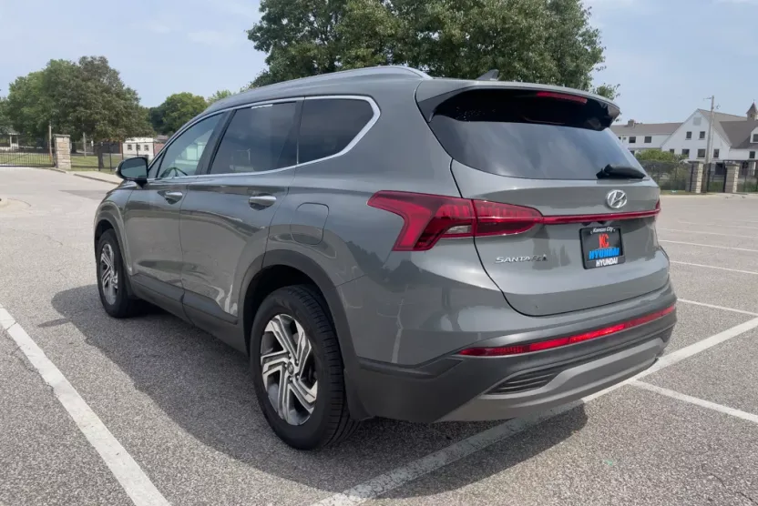 2023 Hyundai Santa Fe SEL photo 1