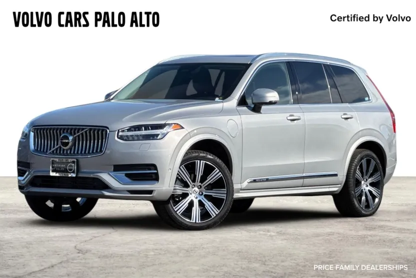2024 Volvo XC90 T8 Plus photo 1