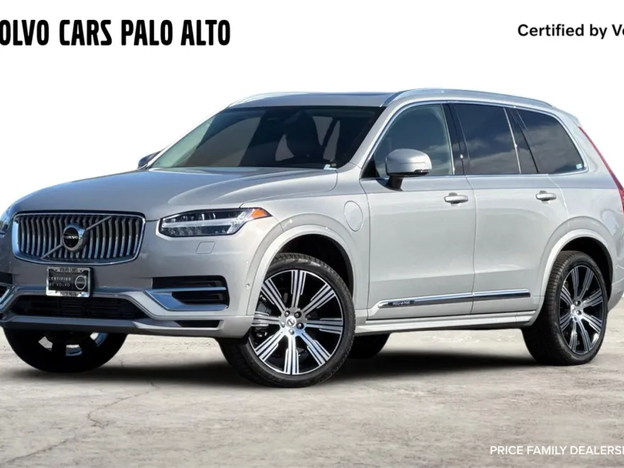 2024 Volvo XC90 T8 Plus photo 1
