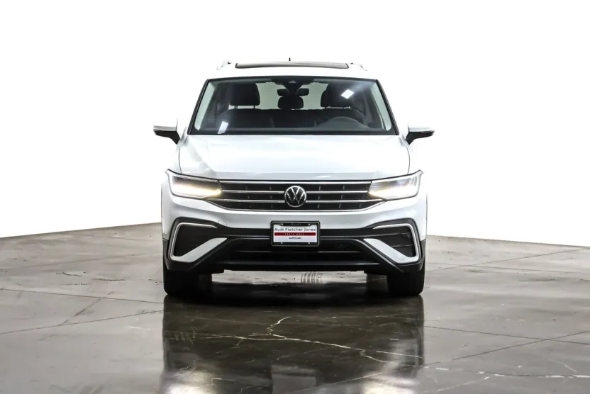 2022 Volkswagen Tiguan SE photo 1