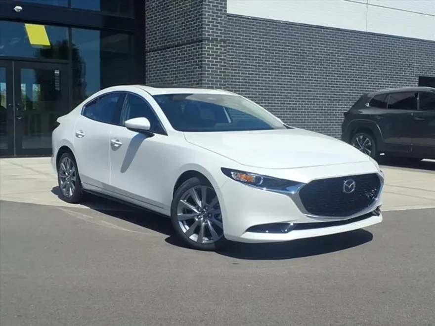 2025 Mazda Mazda3 2.5 s Preferred photo 1