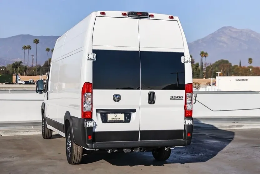 2024 Ram ProMaster 3500 photo 1