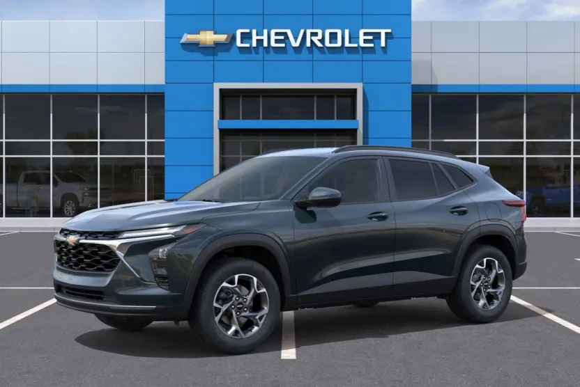 2026 Chevrolet Trax LT photo 1