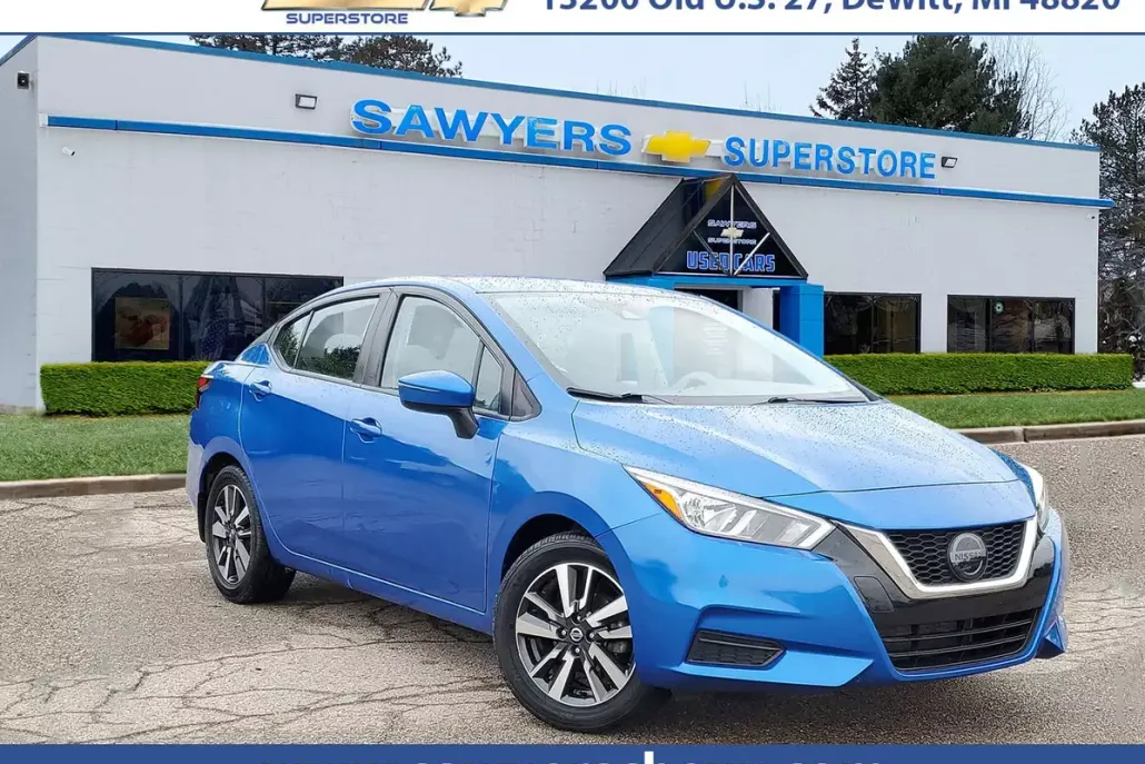 2021 Nissan Versa SV photo 1