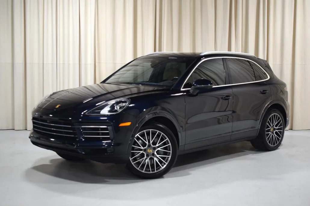 2021 Porsche Cayenne S photo 1