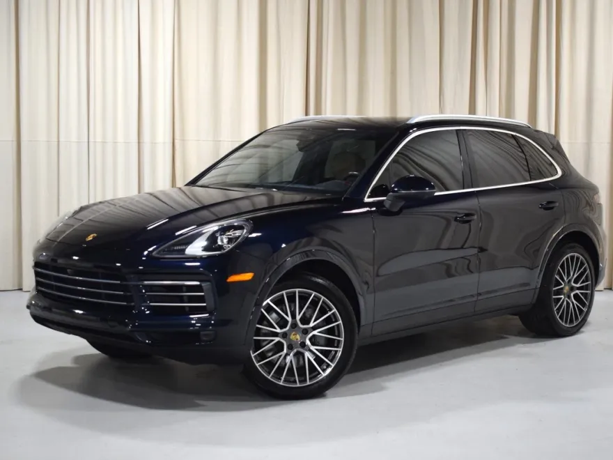 2021 Porsche Cayenne S photo 1