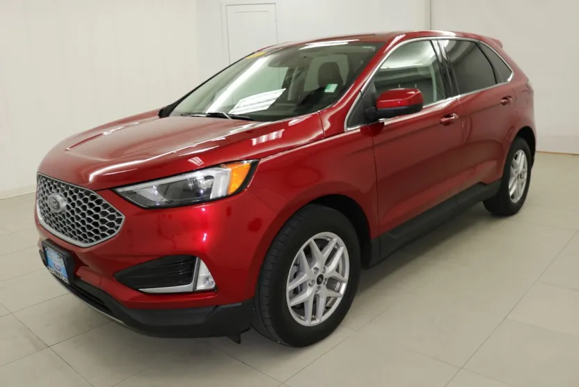 2024 Ford Edge SEL photo 1