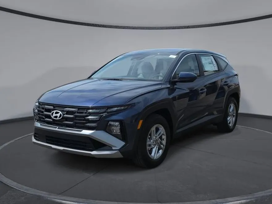 2026 Hyundai Tucson SE photo 1