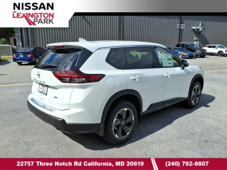 2026 Nissan Rogue SV photo 1