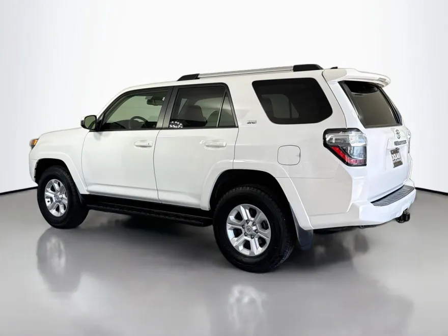 2024 Toyota 4Runner SR5 photo 1
