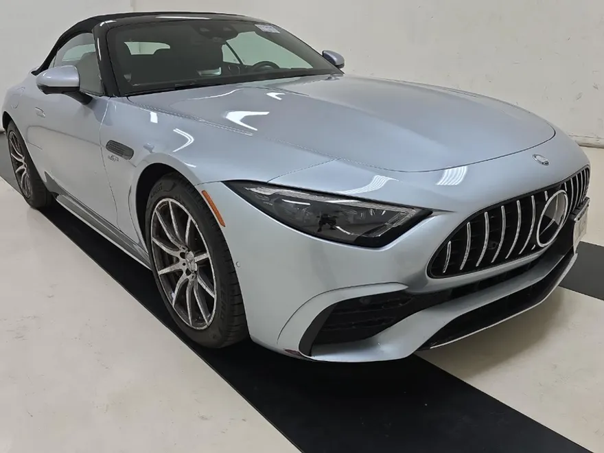 2023 Mercedes Benz SL 43 AMG photo 1